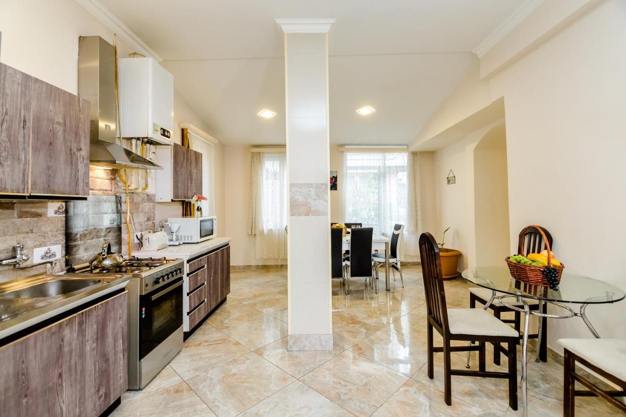 טביליסי Comfortable House On Marjanishvili מראה חיצוני תמונה